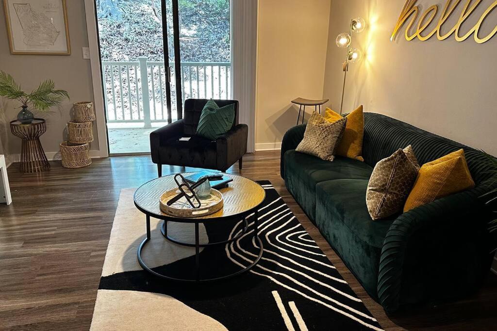 High-End On A Budget At Truist Park Atlanta Exterior photo